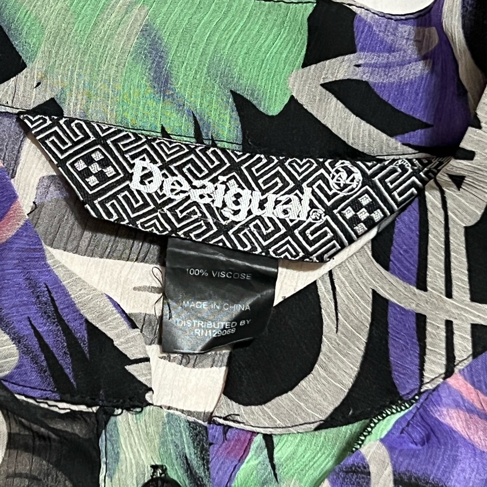 DESIGUAL Sleeveless Ruffle Top Button Front Graffiti Print Semi Sheer Large - Picture 2 of 10